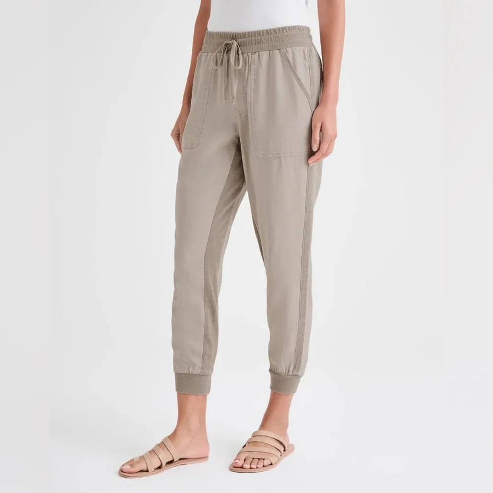 Splendid Lakeside Linen Blend Jogger Pants in Fawn Medium